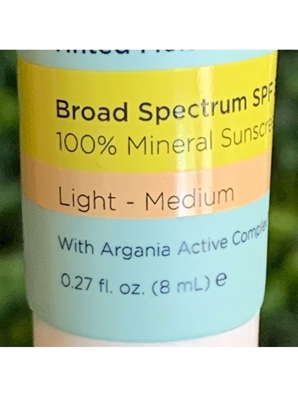 Fre LIGHT MEDIUM Glow Me + Tinted Mineral Moisturizer SPF30 | NEW | Travel | FRÉ - Picture 2 of 8